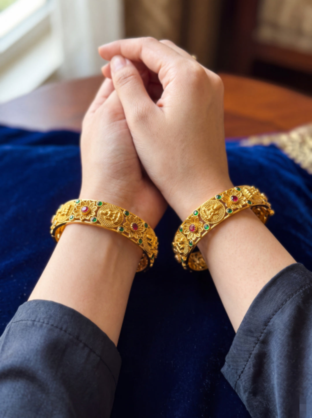 Akshara Bangles ⋅ Set of 2