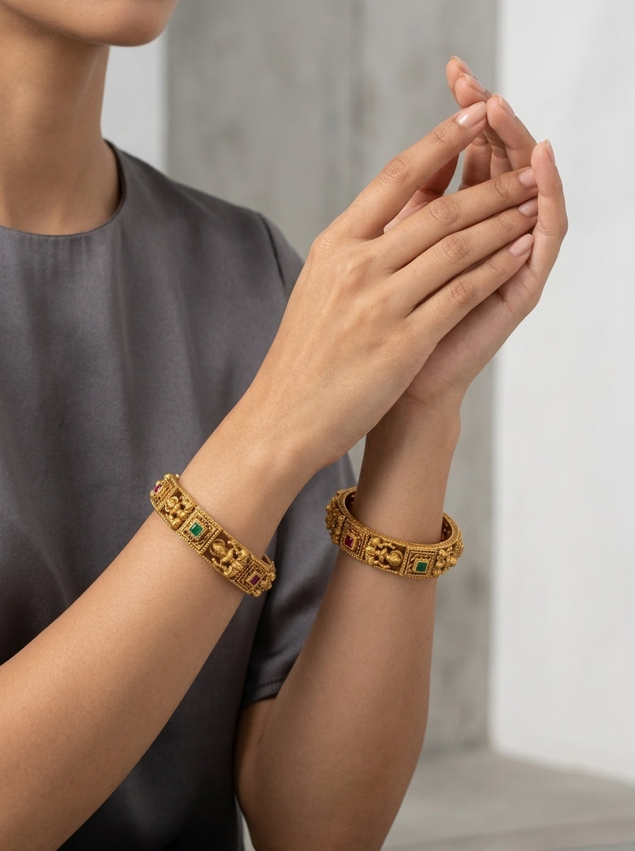 Sakshi Bangles • Set of 2
