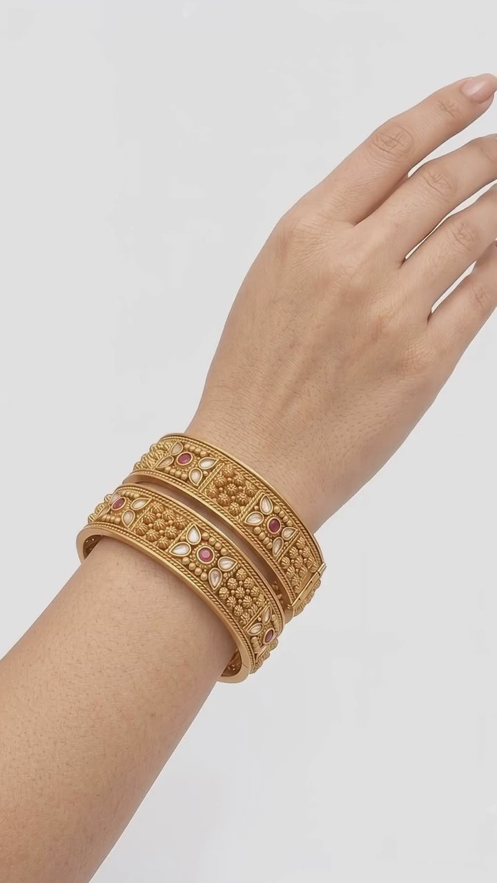 Jiya Bangles • Set of 2