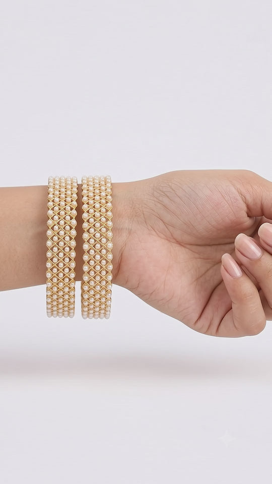 Manvika Bangles • Set of 2